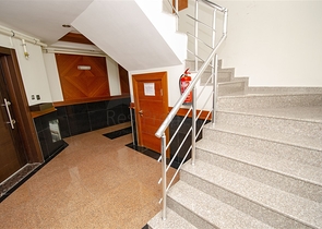 شقة دوبلكس 5 + 1 مع الأثاث في ليمان كونيالتي