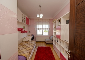 شقة دوبلكس 5 + 1 مع الأثاث في ليمان كونيالتي