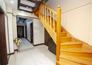 شقة دوبلكس 5 + 1 مع الأثاث في ليمان كونيالتي