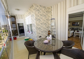 شقة دوبلكس 5 + 1 مع الأثاث في ليمان كونيالتي