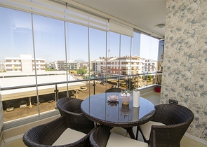 شقة دوبلكس 5 + 1 مع الأثاث في ليمان كونيالتي