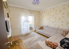 شقة دوبلكس 5 + 1 مع الأثاث في ليمان كونيالتي