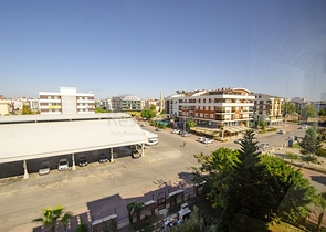 شقة دوبلكس 5 + 1 مع الأثاث في ليمان كونيالتي