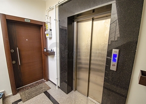 شقة دوبلكس 5 + 1 مع الأثاث في ليمان كونيالتي