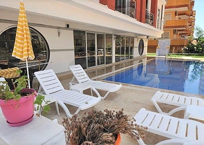 شقة استديو مفروشة ضمن مجمع يضم كافة الخدمات في مهموتلار / الانيا 