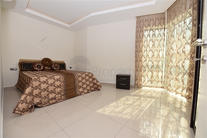 اطلالة بحر مباشرة - شقة مفروشة ضمن مجمع سكني حديث في كاستل / الانيا 