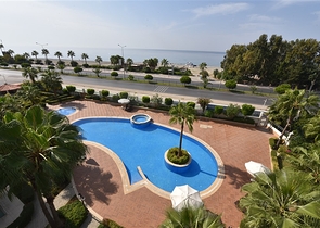 اطلالة بحر مباشرة - شقة مفروشة ضمن مجمع سكني حديث في كاستل / الانيا 