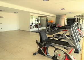 اطلالة بحر مباشرة - شقة مفروشة ضمن مجمع سكني حديث في كاستل / الانيا 