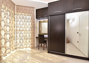 اطلالة بحر مباشرة - شقة مفروشة ضمن مجمع سكني حديث في كاستل / الانيا 