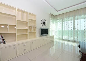 اطلالة بحر مباشرة - شقة مفروشة ضمن مجمع سكني حديث في كاستل / الانيا 