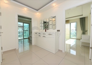 خط اول على البحر - شقة غرفتين وصالة ضمن مجمع سكني حديث في كاستل / الانيا 