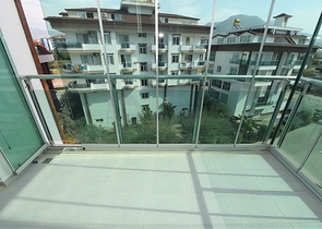 خط اول على البحر - شقة غرفتين وصالة ضمن مجمع سكني حديث في كاستل / الانيا 