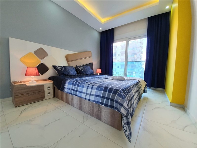 شقة غرفة وصالة ضمن مجمع سكني في مهموتلار / الانيا 