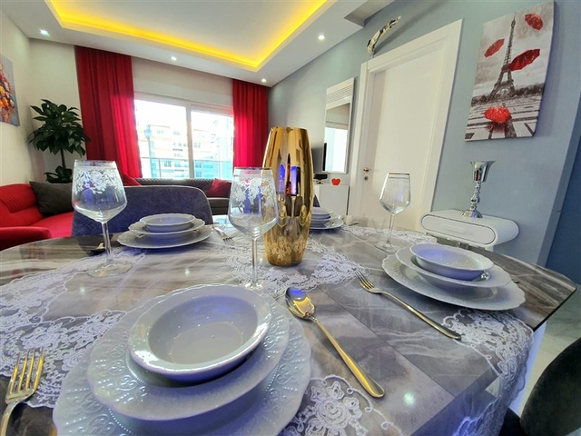 شقة غرفة وصالة ضمن مجمع سكني في مهموتلار / الانيا 