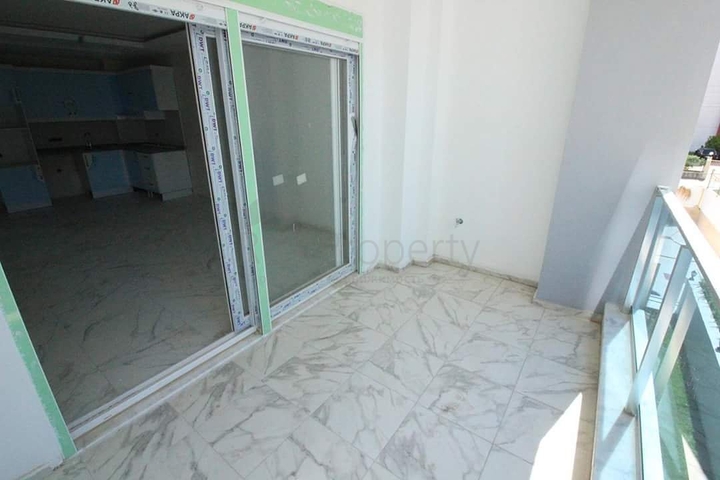 شقة غرفة وصالة ضمن مجمع سكني في مهموتلار / الانيا 