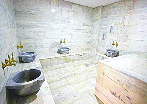 شقة غرفة وصالة ضمن مجمع سكني في مهموتلار / الانيا 