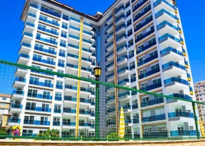 شقة غرفة وصالة ضمن مجمع سكني في مهموتلار / الانيا 