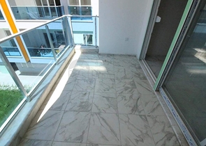 شقة غرفة وصالة ضمن مجمع سكني في مهموتلار / الانيا 