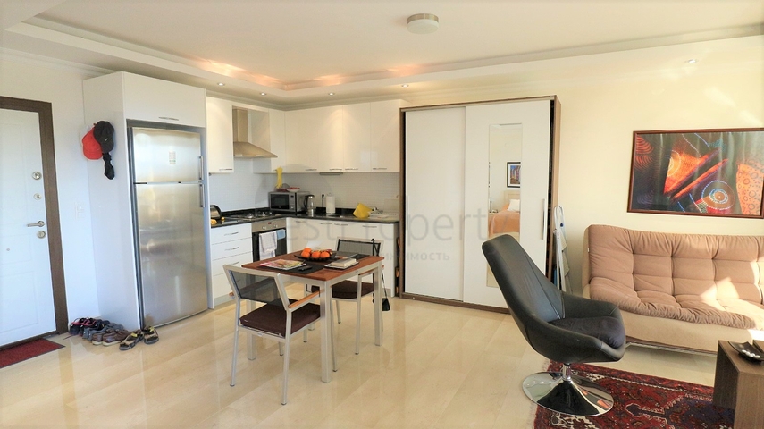 شقة استديو  مفروشة ضمن مجمع خمس نجوم في افسلار / الانيا 