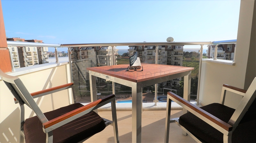 شقة استديو  مفروشة ضمن مجمع خمس نجوم في افسلار / الانيا 