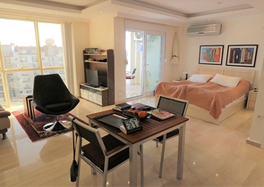 شقة استديو  مفروشة ضمن مجمع خمس نجوم في افسلار / الانيا 