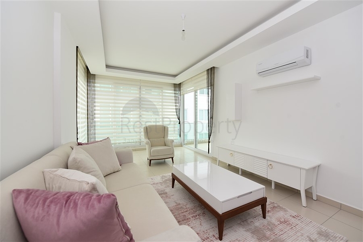 شقة غرفة وصالة مفروشة ضمن مجمع سكني خمس نجوم في توسمور / الانيا 