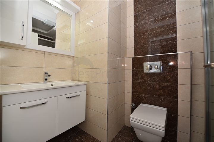 شقة مفروشة من تصميم غرفة وصالة ضمن مجمع خمس نجوم في الانيا 