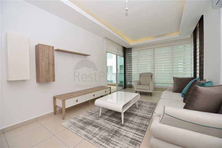 شقة مفروشة من تصميم غرفة وصالة ضمن مجمع خمس نجوم في الانيا 