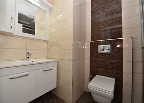 شقة مفروشة من تصميم غرفة وصالة ضمن مجمع خمس نجوم في الانيا 