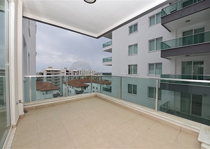 شقة مفروشة من تصميم غرفة وصالة ضمن مجمع خمس نجوم في الانيا 