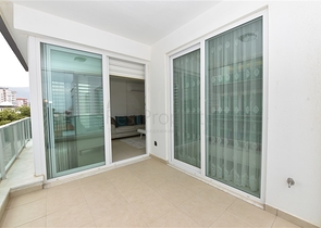 شقة مفروشة من تصميم غرفة وصالة ضمن مجمع خمس نجوم في الانيا 