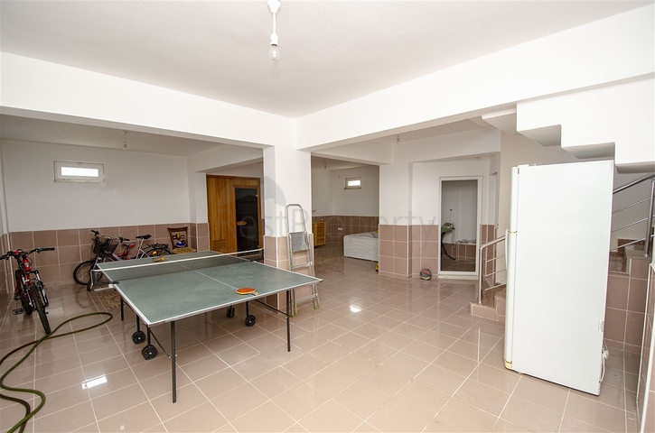 فيلا منفصلة 3 + 1 مع الأثاث في جوينوك كيمير