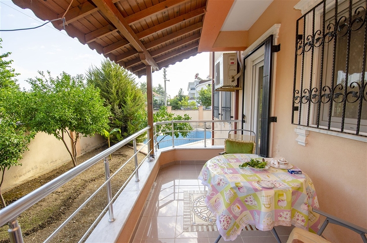 فيلا منفصلة 3 + 1 مع الأثاث في جوينوك كيمير