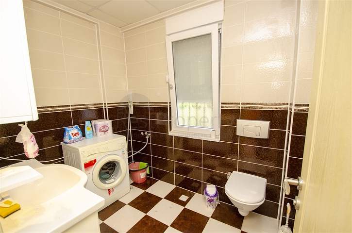 فيلا منفصلة 3 + 1 مع الأثاث في جوينوك كيمير