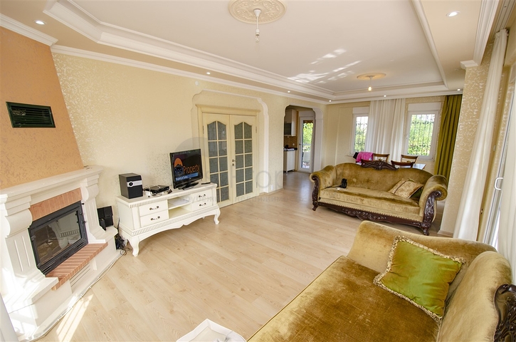 فيلا منفصلة 3 + 1 مع الأثاث في جوينوك كيمير