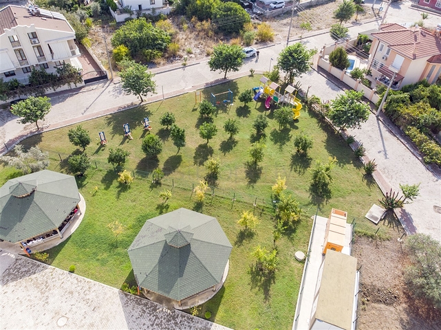 فيلا منفصلة 3 + 1 مع الأثاث في جوينوك كيمير