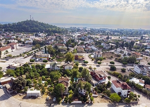 فيلا منفصلة 3 + 1 مع الأثاث في جوينوك كيمير