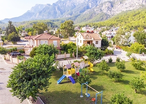 فيلا منفصلة 3 + 1 مع الأثاث في جوينوك كيمير