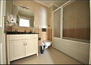 ضمن مجمع خمس نجوم - فيلا صغيرة للبيع بسعر مميز - الانيا 