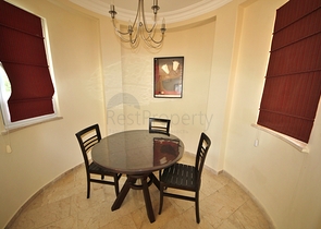 ضمن مجمع خمس نجوم - فيلا صغيرة للبيع بسعر مميز - الانيا 