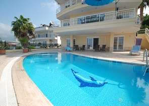 شقة عائلية واسعة - باطلالة خلابة - في الانيا 