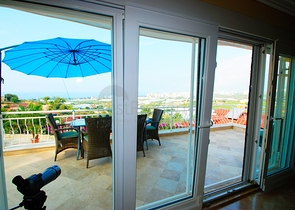 شقة عائلية واسعة - باطلالة خلابة - في الانيا 