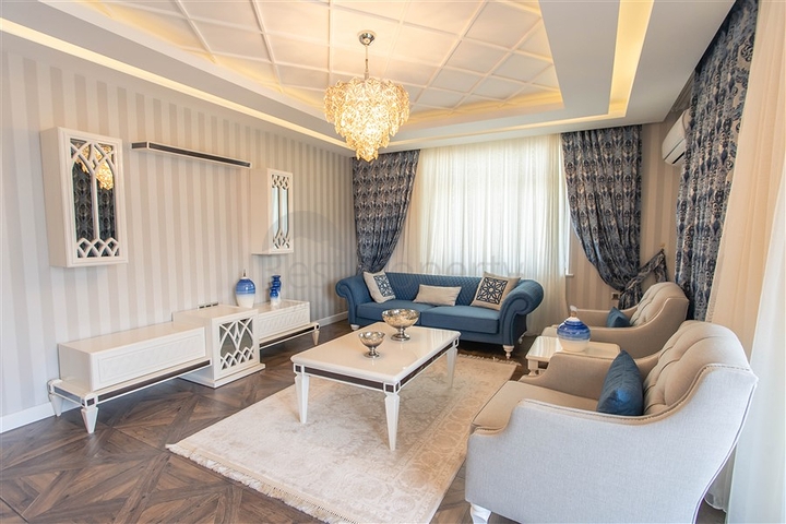 لعشاق الفخامة والتميز - دوبلكس فاخرة باطلالة بحر في الانيا 