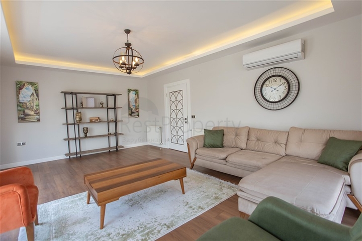 لعشاق الفخامة والتميز - دوبلكس فاخرة باطلالة بحر في الانيا 