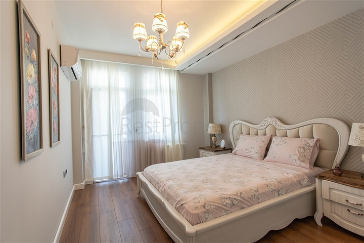 لعشاق الفخامة والتميز - دوبلكس فاخرة باطلالة بحر في الانيا 