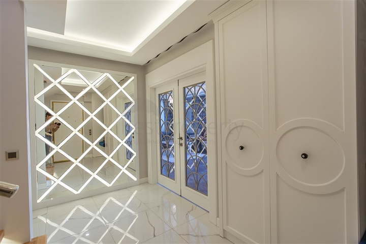 لعشاق الفخامة والتميز - دوبلكس فاخرة باطلالة بحر في الانيا 