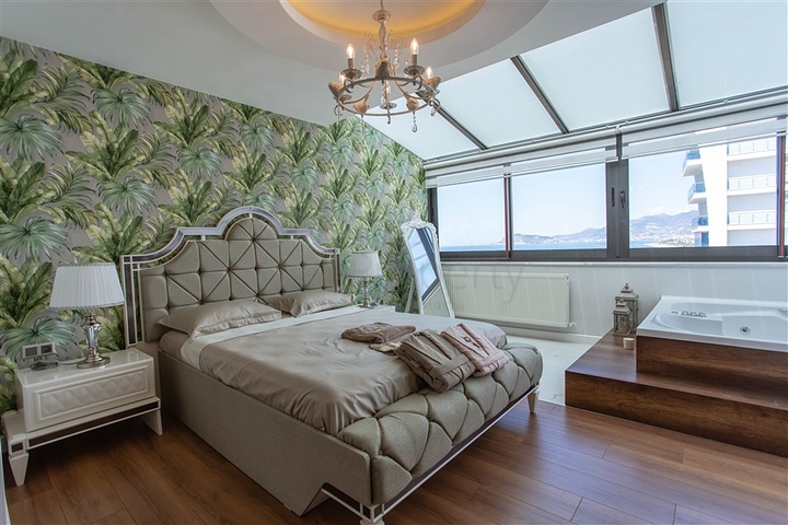 لعشاق الفخامة والتميز - دوبلكس فاخرة باطلالة بحر في الانيا 