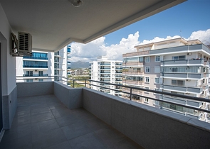 لعشاق الفخامة والتميز - دوبلكس فاخرة باطلالة بحر في الانيا 