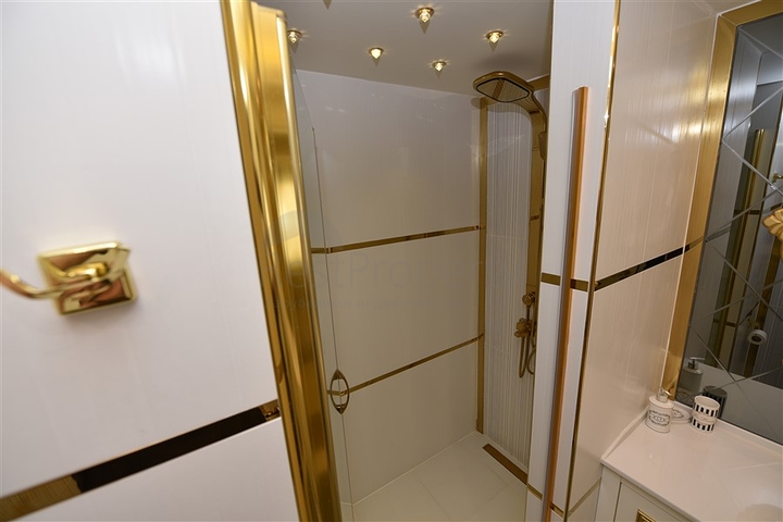 قمة الفخامة - شقة اطلالة بحر مباشرة في مركز الانيا 