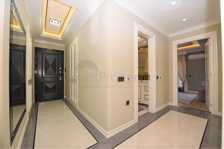 قمة الفخامة - شقة اطلالة بحر مباشرة في مركز الانيا 